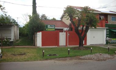 Vende:Casa