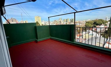 Dpto de 2 ambientes con balcon aterrazado