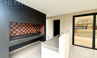 Hermosa Casa en Fincas  del Alba en dos plantas I POSIBLE PERMUTA I  APTO CREDITO