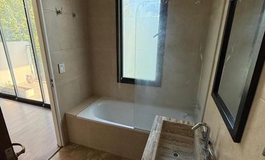 Departamento en venta - 2 Dormitorios 2 Baños - Cochera - 112Mts2 - Monte Grande