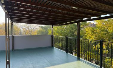 Departamento en venta - 2 Dormitorios 2 Baños - Cochera - 112Mts2 - Monte Grande