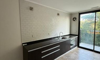 Departamento en venta - 2 Dormitorios 2 Baños - Cochera - 112Mts2 - Monte Grande