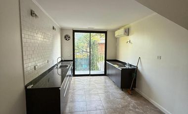 Departamento en venta - 2 Dormitorios 2 Baños - Cochera - 112Mts2 - Monte Grande