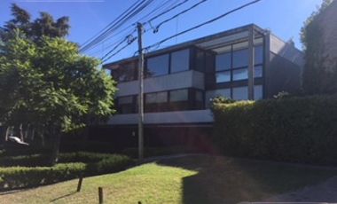 Alquiler de oficina de 124 m2 en Lomas de San Isidro