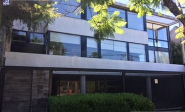Alquiler de oficina de 124 m2 en Lomas de San Isidro