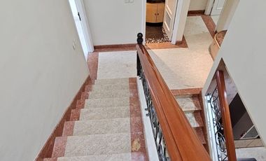 Rumah pik1 fully furnished dengan kolam renang pribadi