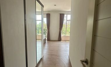 Disewakan Rumah di Pik 1, strategis dekat dengan tol, mall & pasar