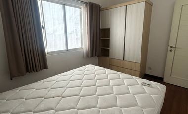 Disewakan Rumah di Pik 1, strategis dekat dengan tol, mall & pasar