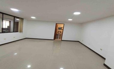 OFICINA EN ARRIENDO EN EL CENTRO/MANIZALES