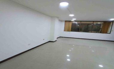 OFICINA EN ARRIENDO EN EL CENTRO/MANIZALES