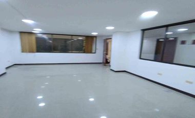 OFICINA EN ARRIENDO EN EL CENTRO/MANIZALES