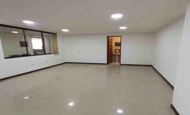 OFICINA EN ARRIENDO EN EL CENTRO/MANIZALES