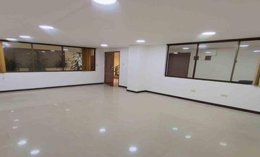 OFICINA EN ARRIENDO EN EL CENTRO/MANIZALES