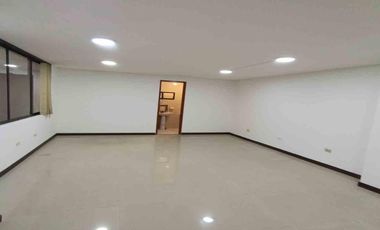 OFICINA EN ARRIENDO EN EL CENTRO/MANIZALES