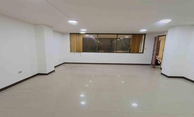 OFICINA EN ARRIENDO EN EL CENTRO/MANIZALES