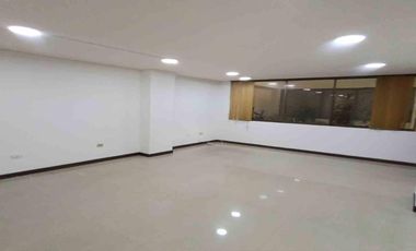 OFICINA EN ARRIENDO EN EL CENTRO/MANIZALES