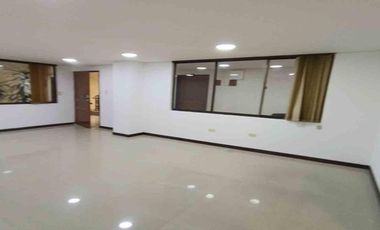 OFICINA EN ARRIENDO EN EL CENTRO/MANIZALES