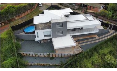 CASA CAMPESTRE EN ALQUILER LA TRINIDAD VIA LA REFORMA CALI SUR