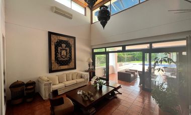 Casa campestre para venta en cerritos