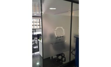 ARRIENDO REMODELADA Oficina *CENTRO 93*