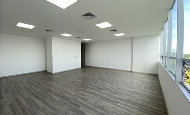 SE VENDE OFICINA EN APARTADO