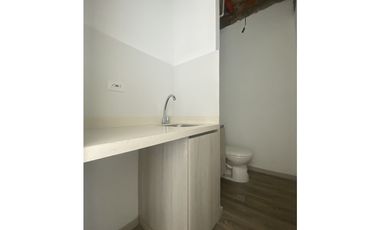 SE VENDE OFICINA EN APARTADO