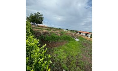 SE VENDE LOTE EN LA ESTRELLA