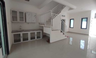 Rumah mewah 2 lantai Dekat Mangga Besar Jakarta Pusat