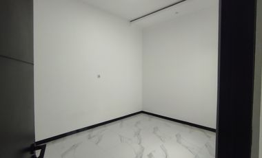 RUMAH BARU DEKAT PLAZA BINTARO JAYA DAN STASIUN PONDOK RANJI