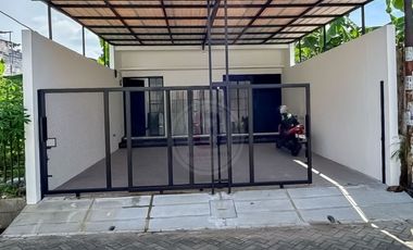 RUMAH BARU DEKAT PLAZA BINTARO JAYA DAN STASIUN PONDOK RANJI