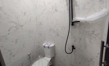 RUMAH BARU DEKAT PLAZA BINTARO JAYA DAN STASIUN PONDOK RANJI