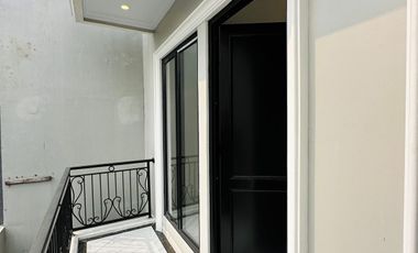 Rumah Dalam Cluster Lenteng agung Dekat Stasiun KRL