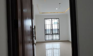 Dijual rumah dekat Stasiun LRT Bekasi Barat dan Mall Pakuwon Bekasi