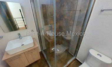 Casa en Venta en Las Canteras, Huixquilucan JL 26-158.