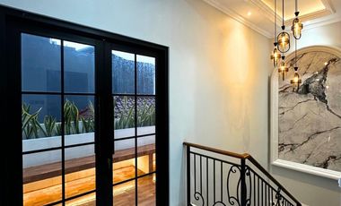 Rumah Modern Classic dalam cluster dekat Cilandak KKO