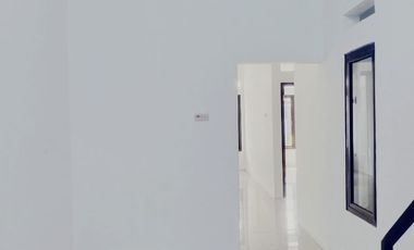 DI JUAL RUMAH DI DEPOK. TIPE 55/ Tanah 81M2.DEKAT TOL KUKUSAN+ST.DEPOK BARU