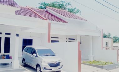 DI JUAL RUMAH DI DEPOK. TIPE 55/ Tanah 81M2.DEKAT TOL KUKUSAN+ST.DEPOK BARU
