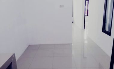 DI JUAL RUMAH DI DEPOK. TIPE 55/ Tanah 81M2.DEKAT TOL KUKUSAN+ST.DEPOK BARU