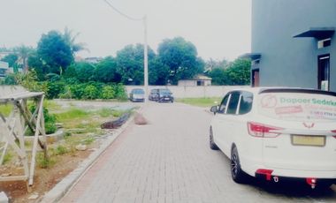 DI JUAL RUMAH DI DEPOK. TIPE 55/ Tanah 81M2.DEKAT TOL KUKUSAN+ST.DEPOK BARU