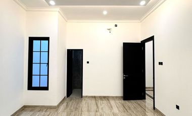 Rumah 2 M an dalam Townhouse Premium Di Dekat Ragunan