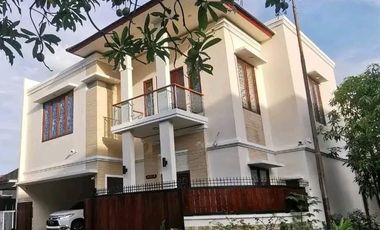 Dijual Rumah Mewah 3 Lantai  Furnished Pool di Banjar Wijaya Tangerang