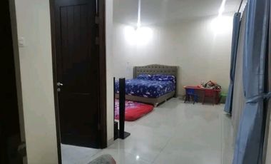 Dijual Rumah Mewah 3 Lantai  Furnished Pool di Banjar Wijaya Tangerang