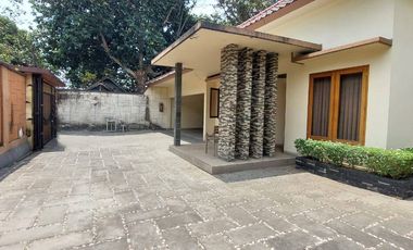 Dijual Rumah Mewah Lokasi Strategis di Sidomukti Salatiga