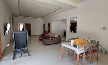 Dijual Rumah Mewah Lokasi Strategis di Sidomukti Salatiga