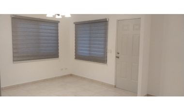 Se Alquila Amplia Casa en Residencial Cumbres del Lago