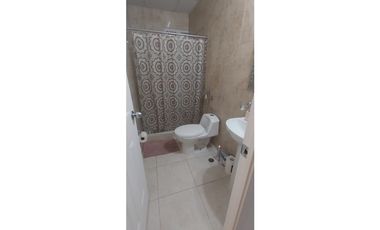 Se Alquila Amplia Casa en Residencial Cumbres del Lago