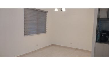 Se Alquila Amplia Casa en Residencial Cumbres del Lago