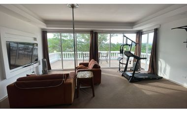 ALTOS DEL BOSQUE / EL DORAL / 392M / 4 HABITACION / 2 NIVEL / PISCINA