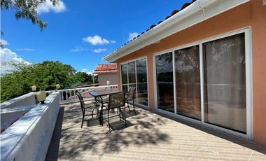 ALTOS DEL BOSQUE / EL DORAL / 392M / 4 HABITACION / 2 NIVEL / PISCINA