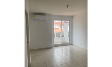 VENTA / ALQUILER DE CASA EN CHORRERA -MONTELIMAR